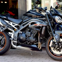 TRIUMPH 1050 SPEED TRIPLE RS