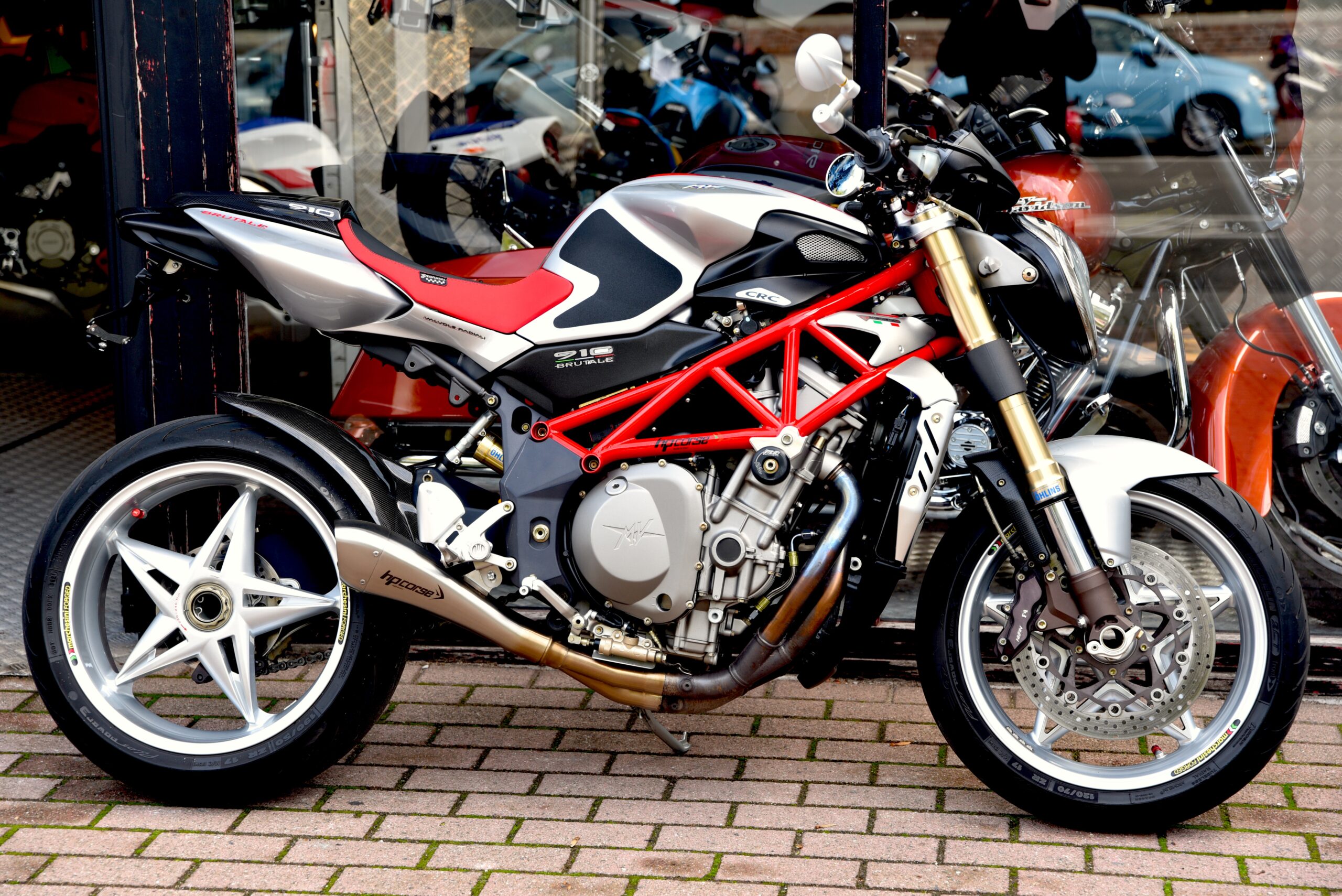 MV AGUSTA BRUTALE 910 S – Image 2