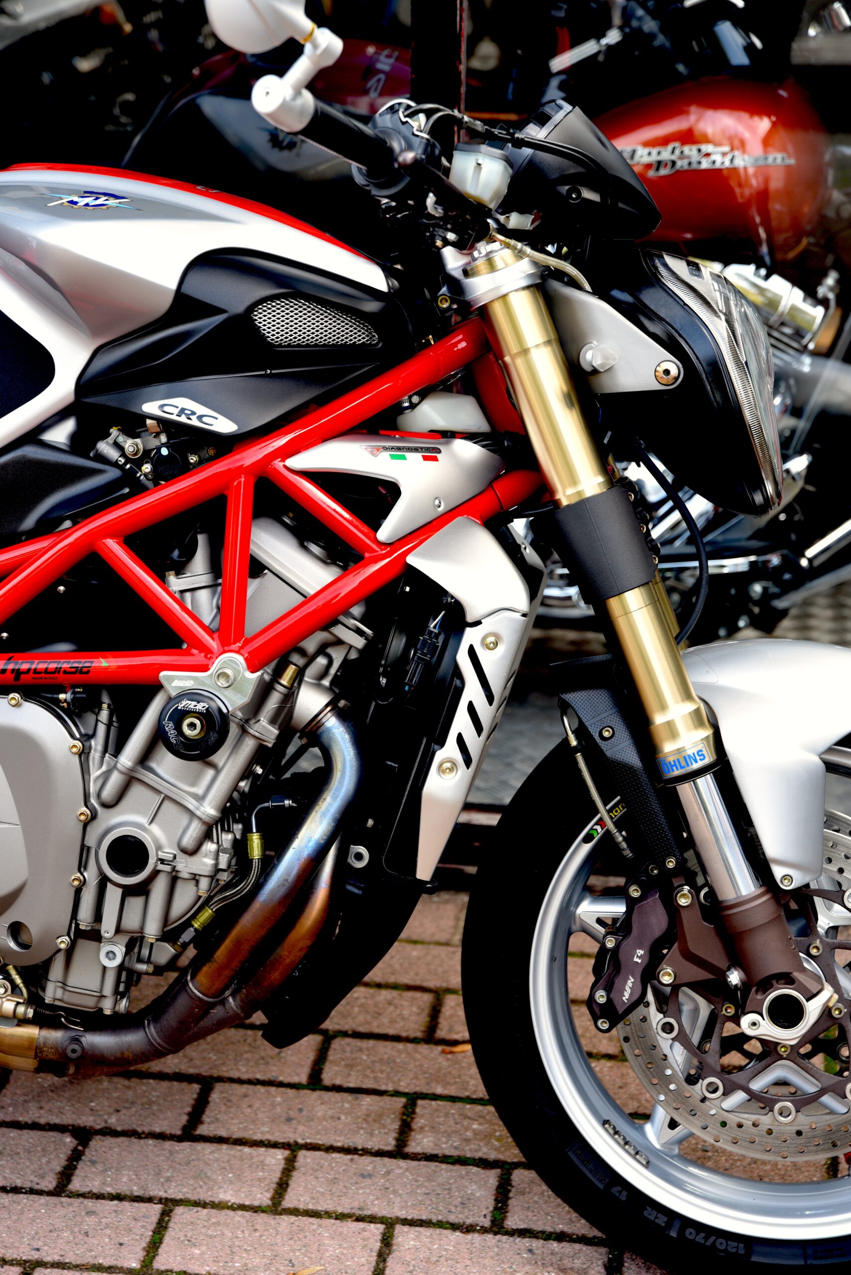 MV AGUSTA BRUTALE 910 S – Image 4