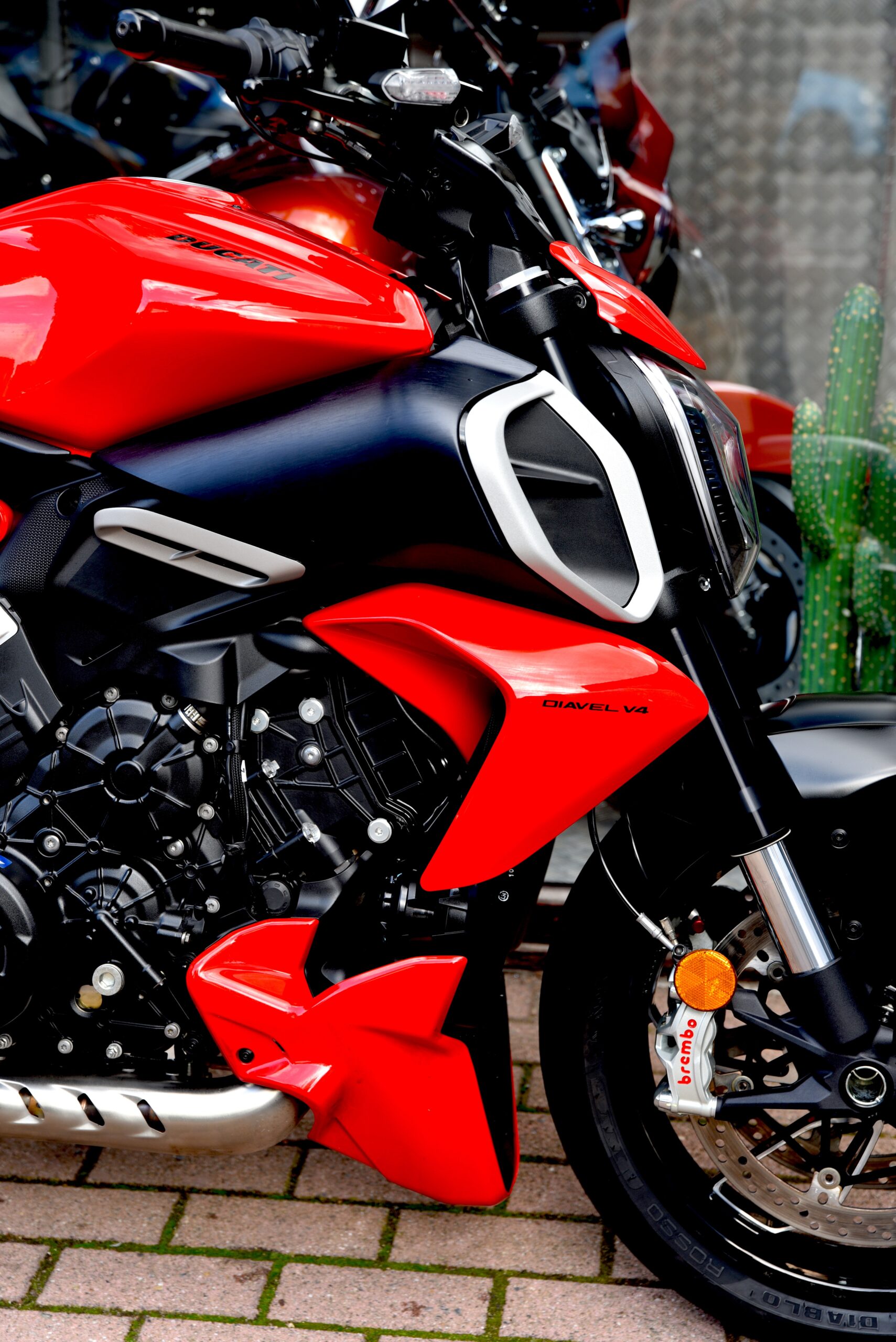DUCATI DIAVEL V4 – Image 4