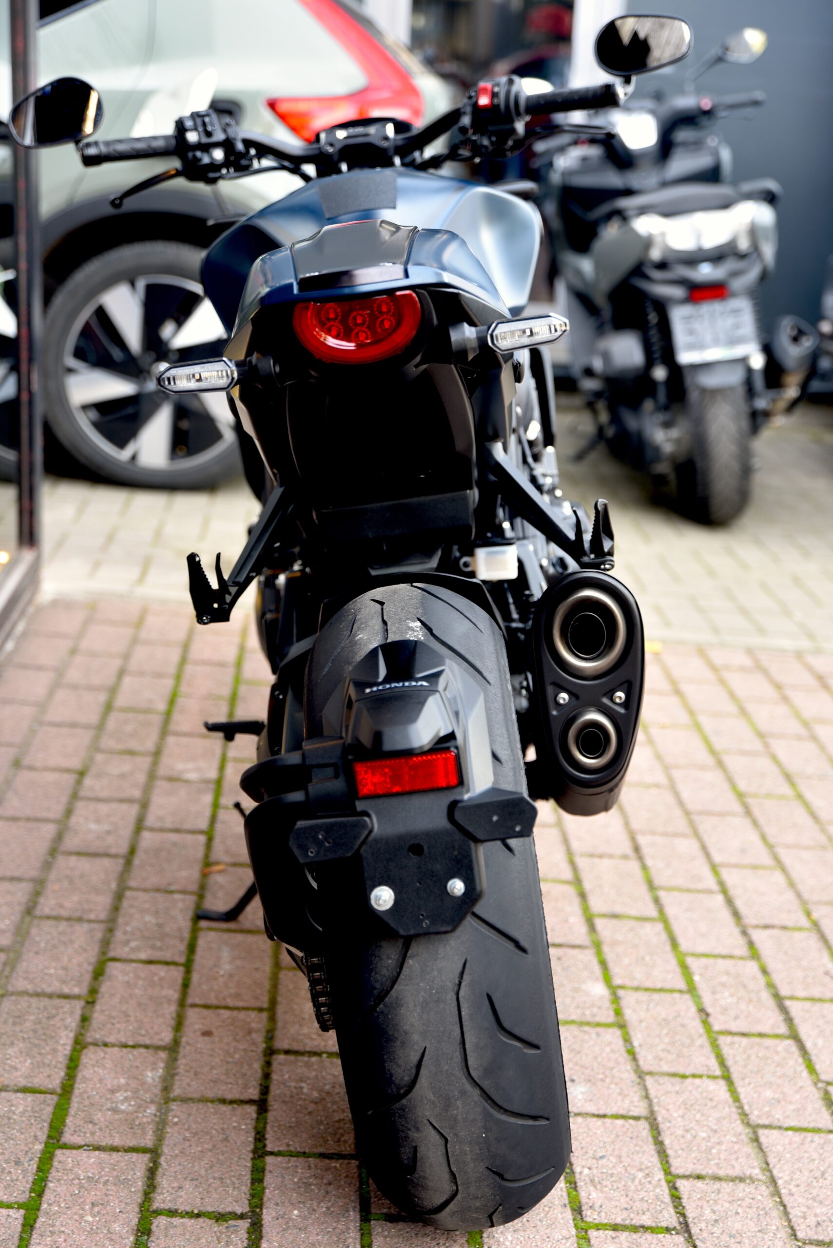 HONDA CB 1000 R BLACK EDITION – Image 7