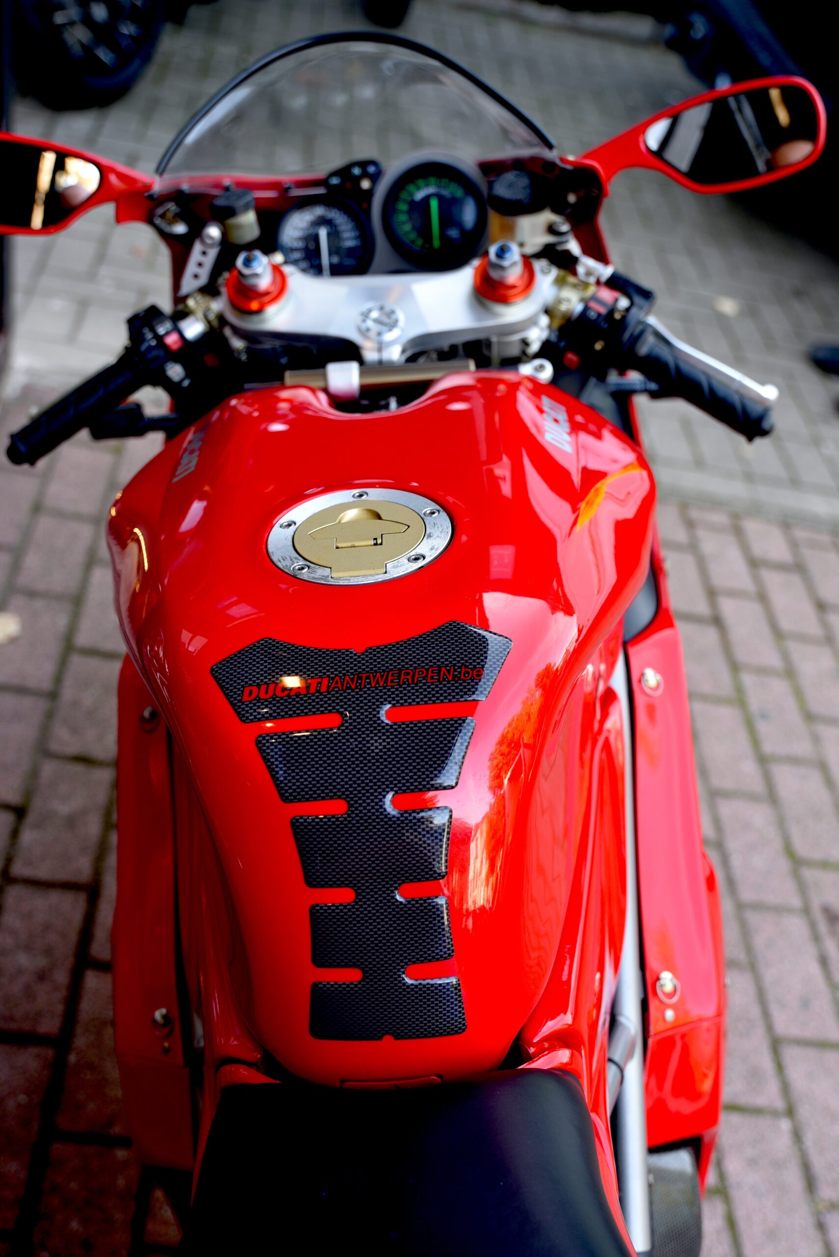 DUCATI 748 S – Image 6
