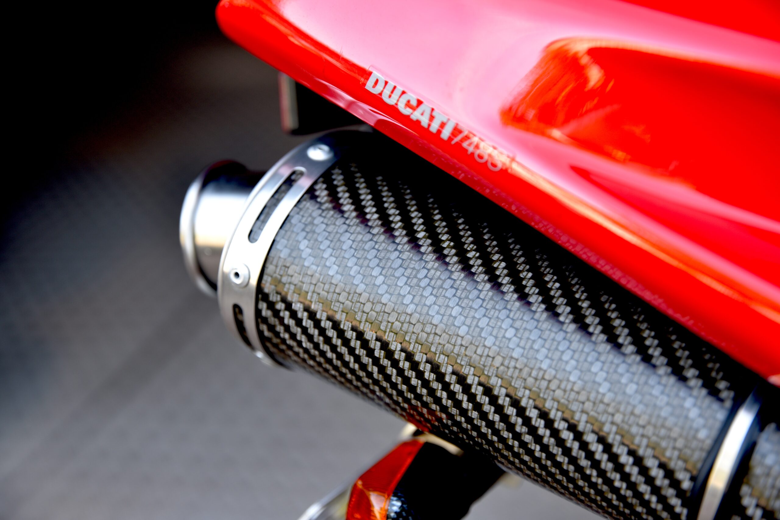 DUCATI 748 S – Image 8