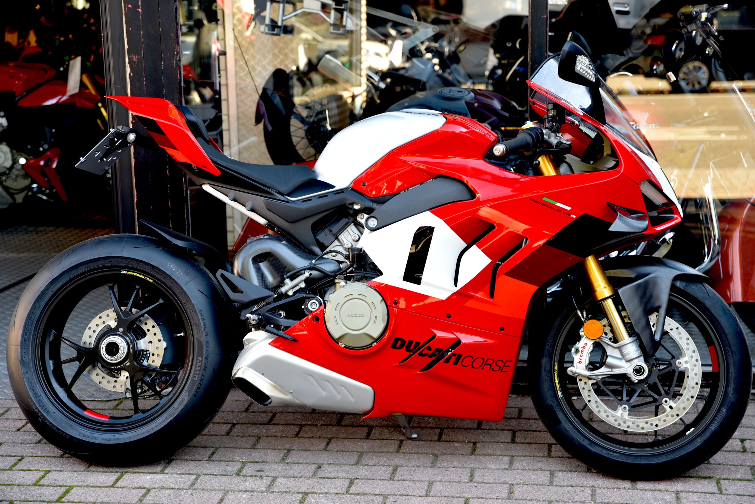DUCATI PANIGALE V4 R – Image 2