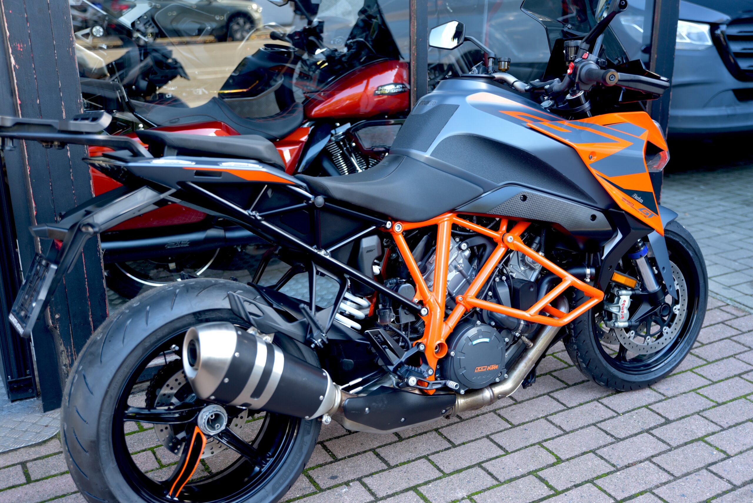 KTM 1290 SUPER DUKE GT – Image 3