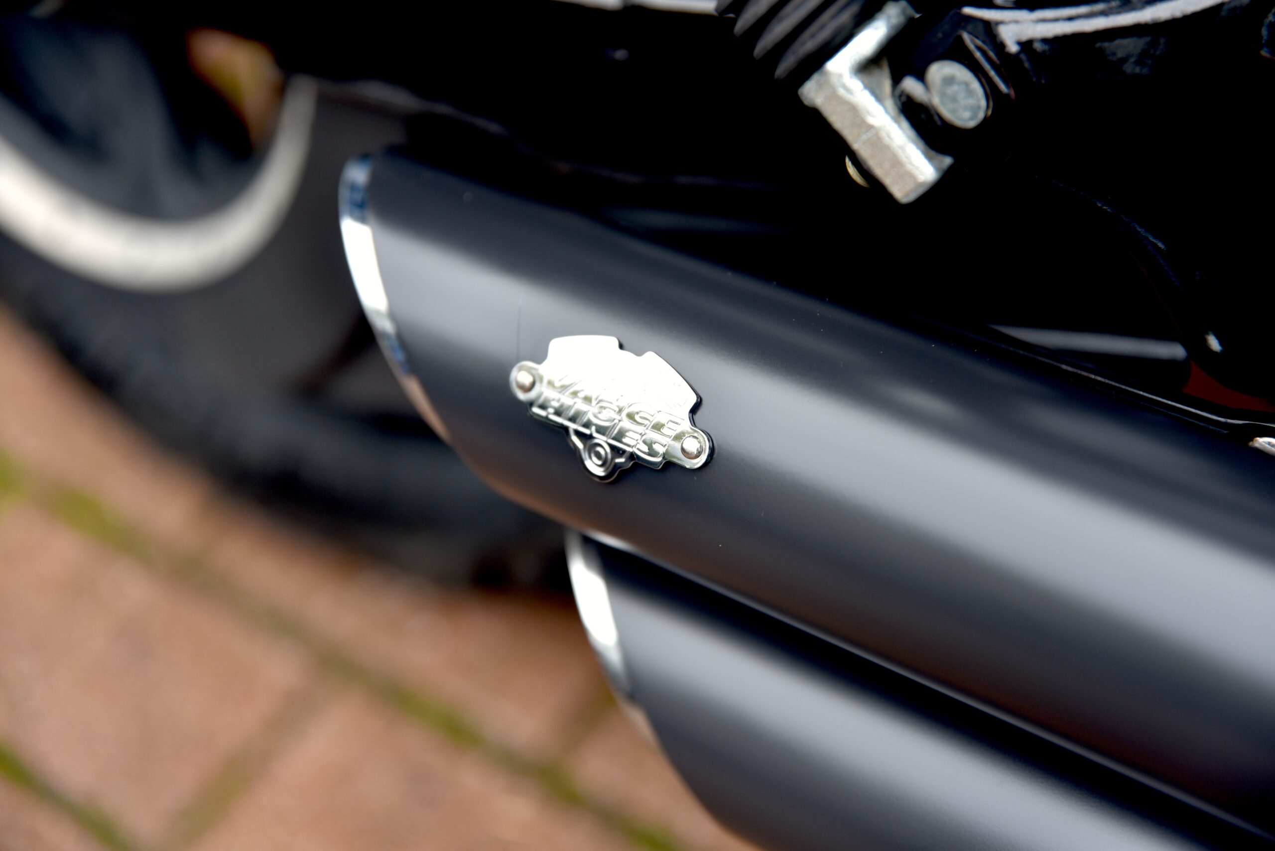 HARLEY DAVIDSON IRON 883 – Image 7