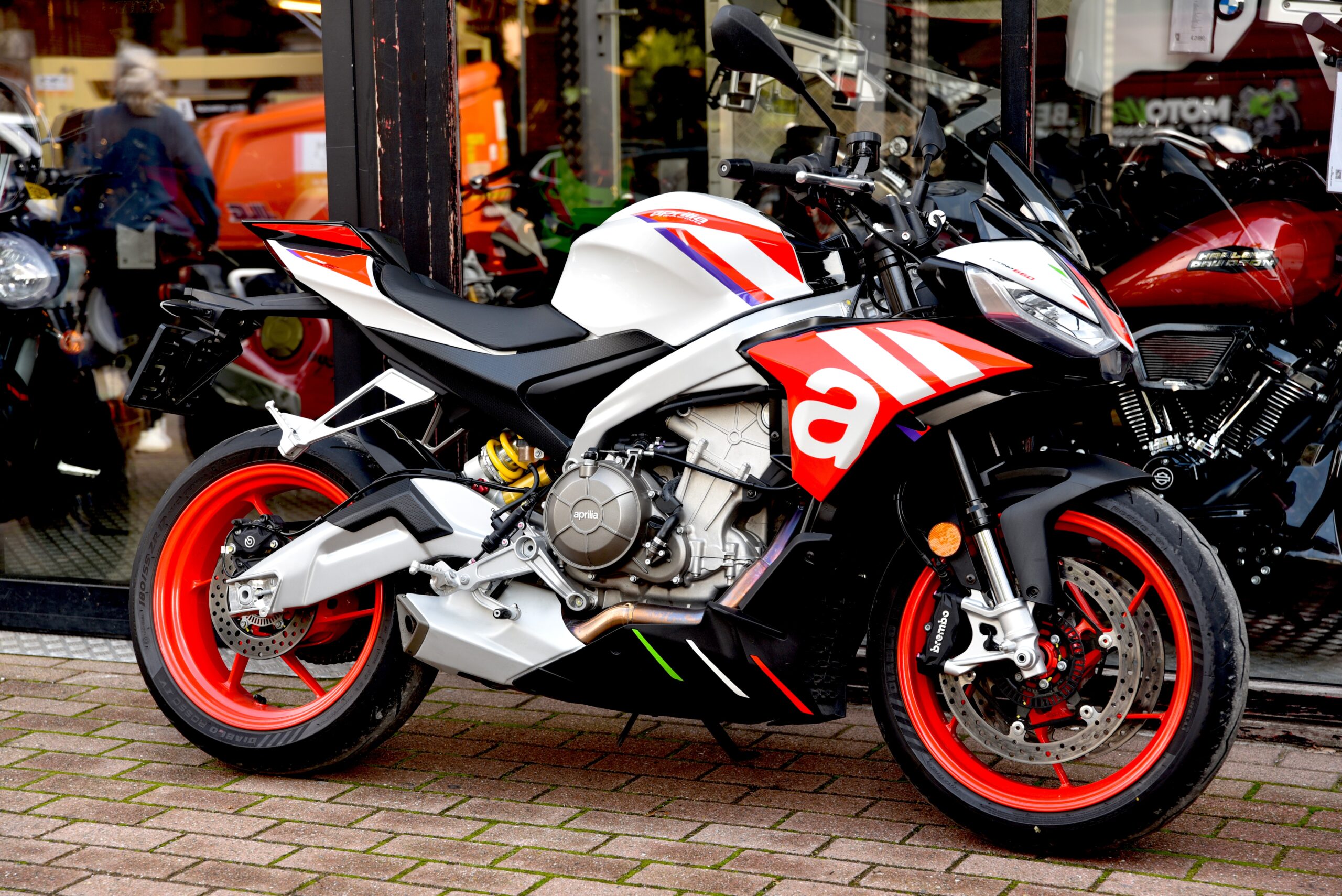 APRILIA TUONO 660 FACTORY