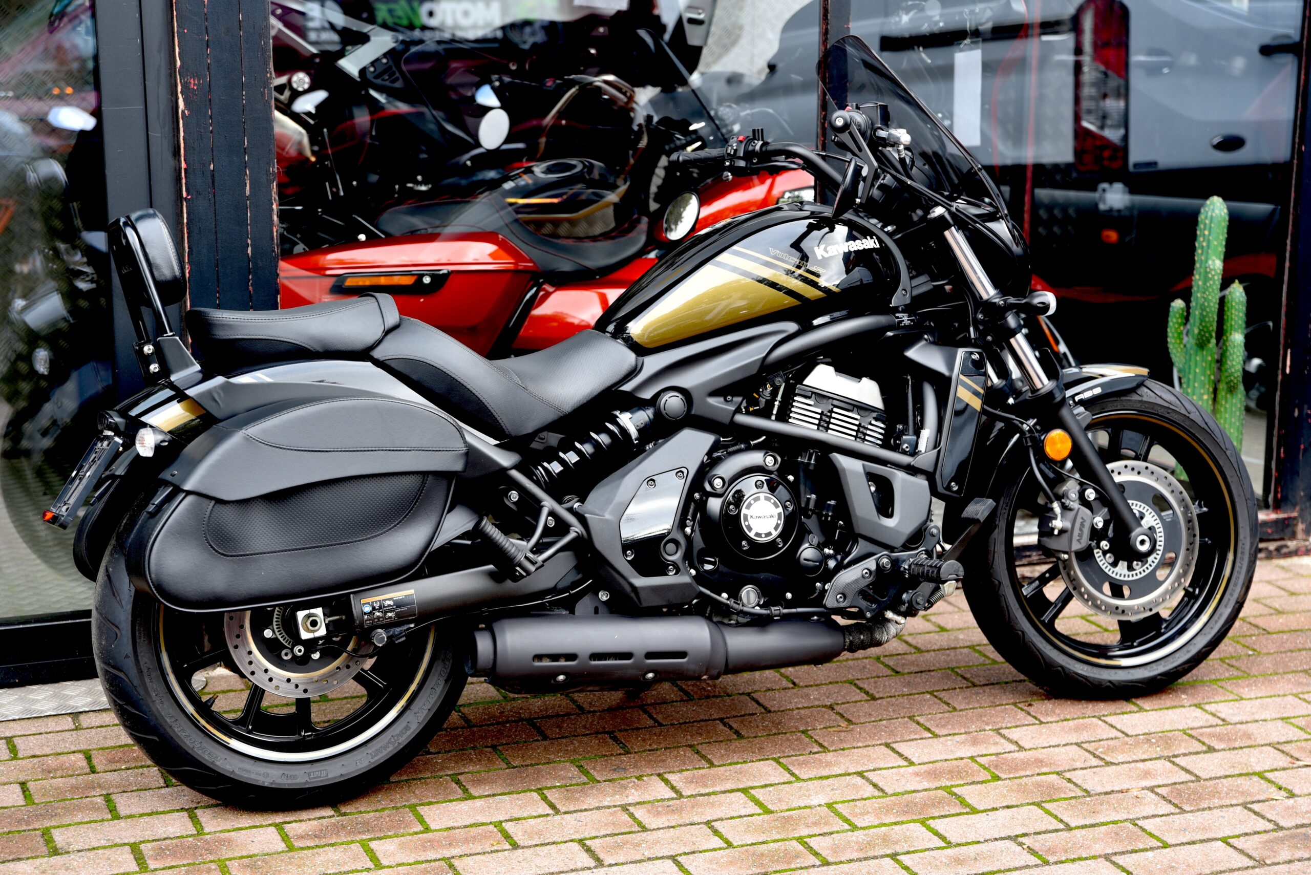 KAWASAKI VULCAN S – Image 3