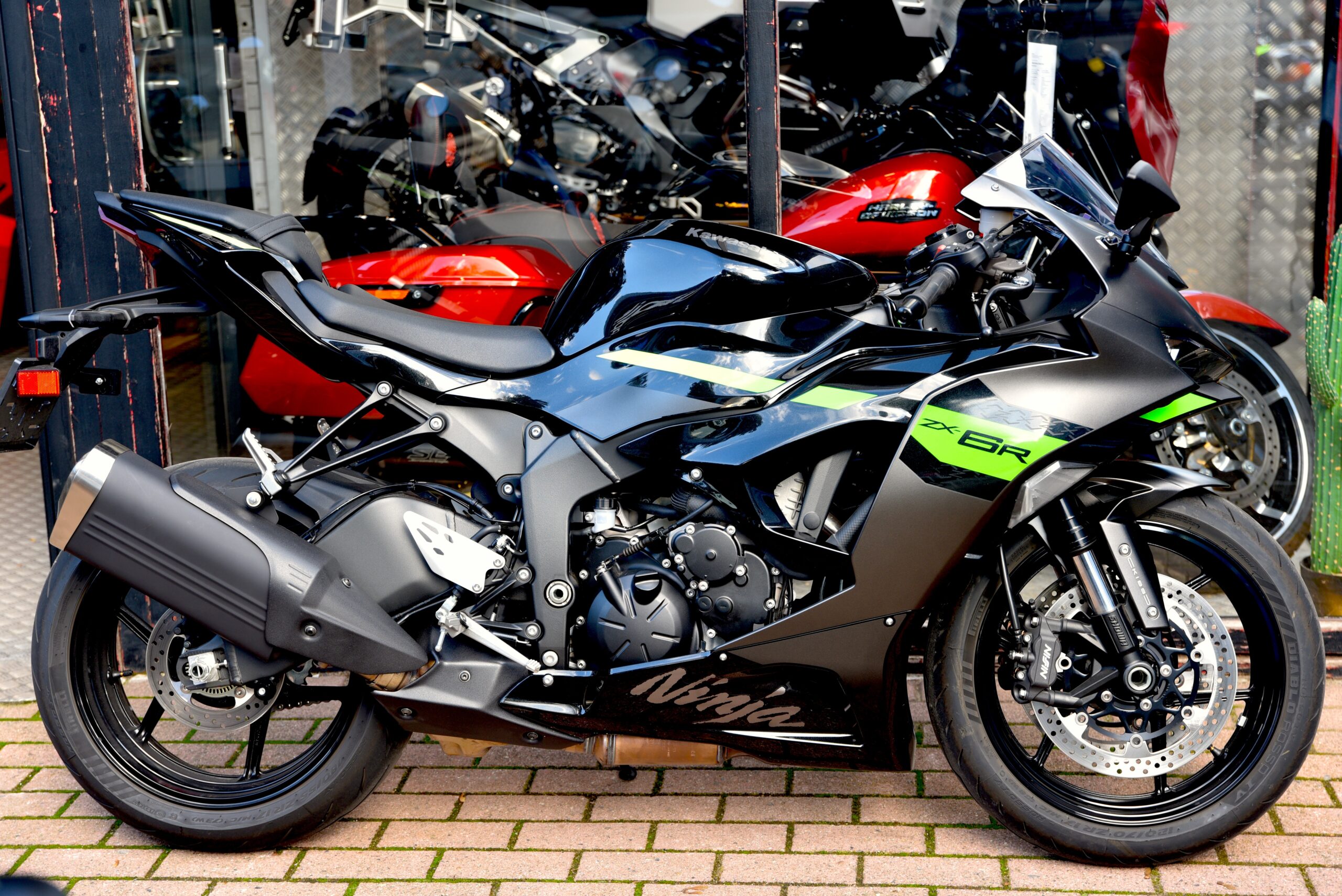 KAWASAKI NINJA ZX-6R – Image 2
