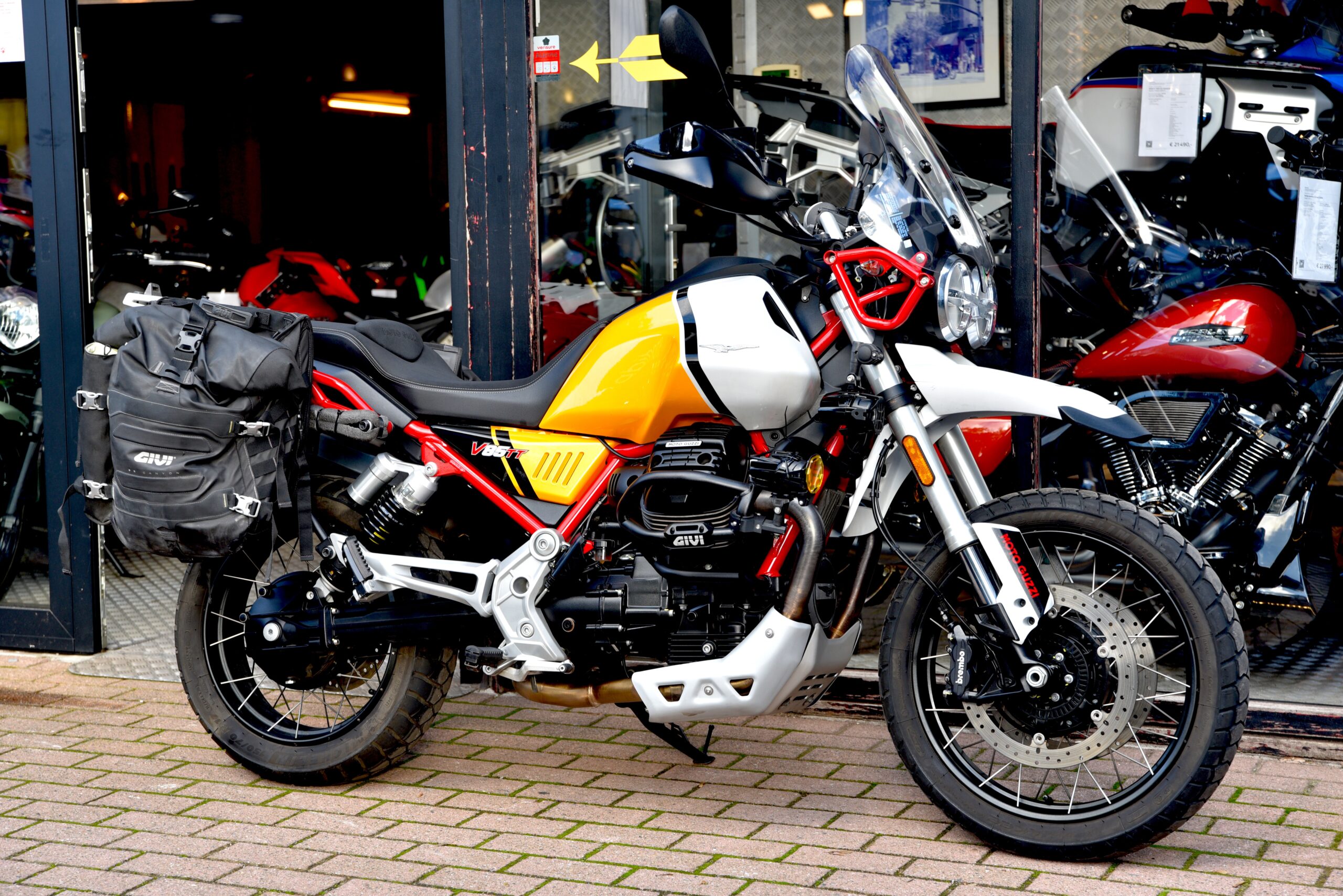 MOTO GUZZI V85 TT