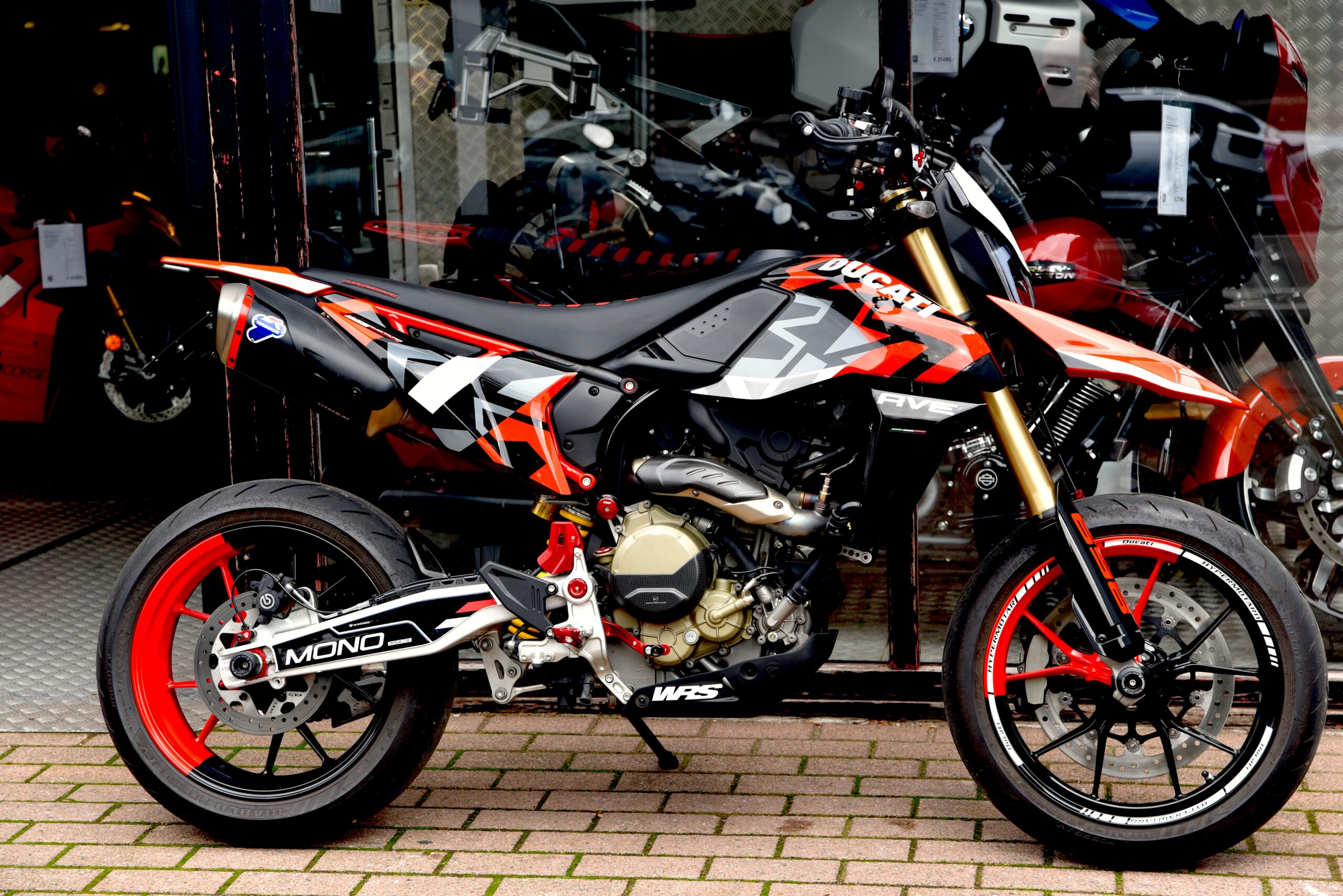 DUCATI HYPERMOTARD 698 MONO RVE – Image 2