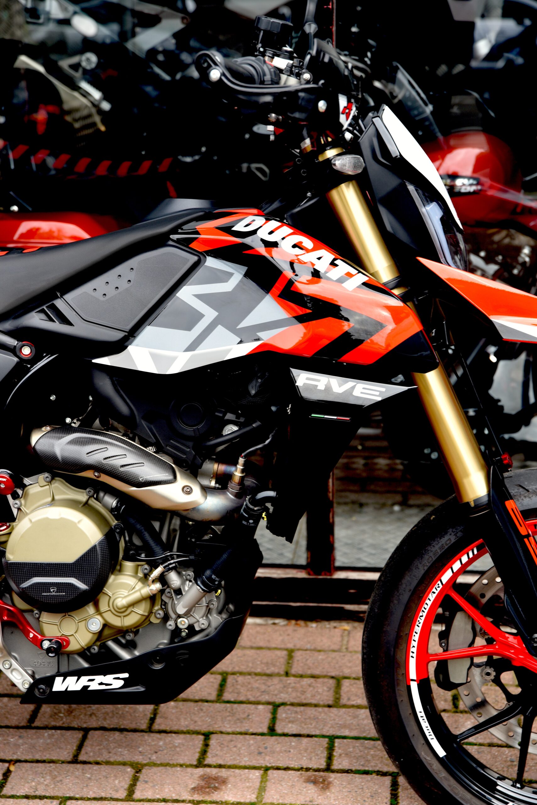 DUCATI HYPERMOTARD 698 MONO RVE – Image 4