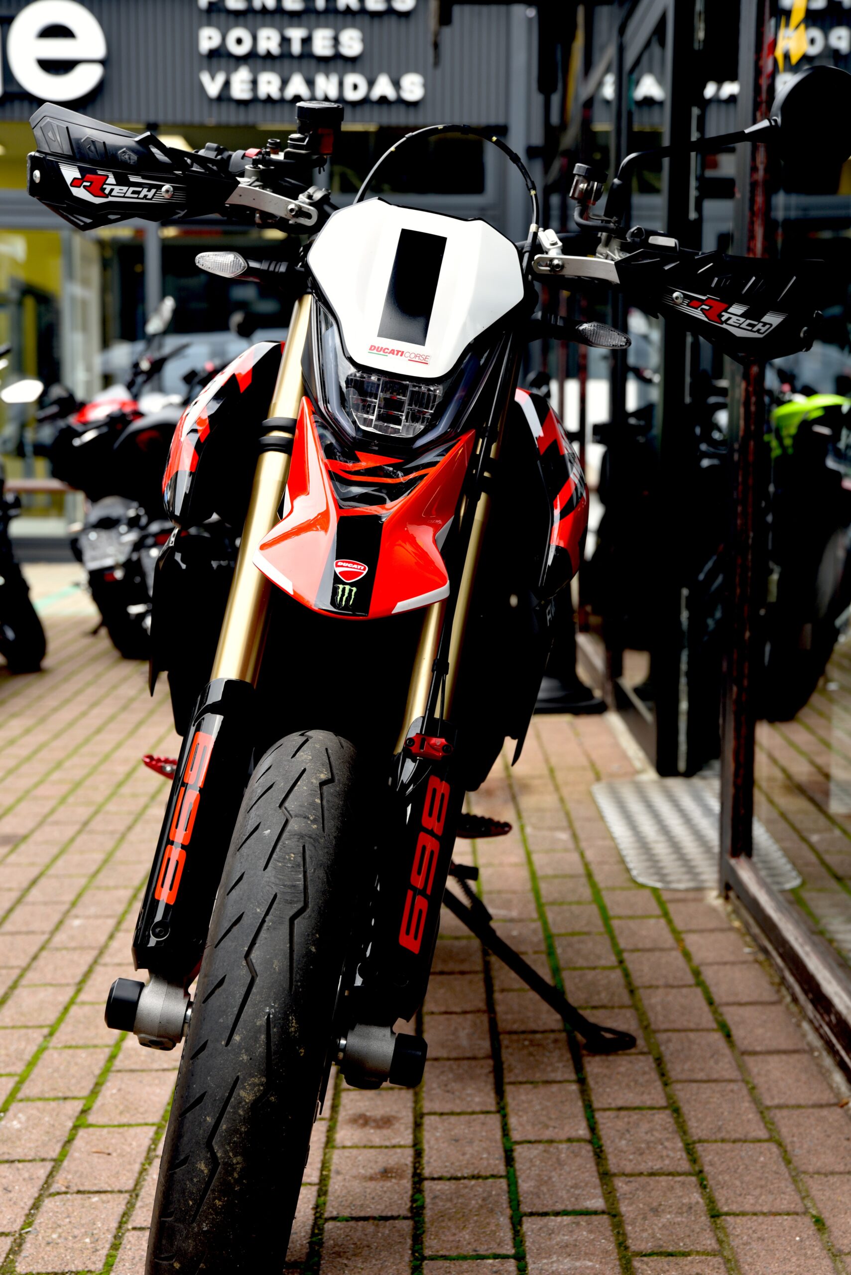 DUCATI HYPERMOTARD 698 MONO RVE – Image 5
