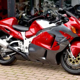 SUZUKI GSX 1300 R HAYABUSA