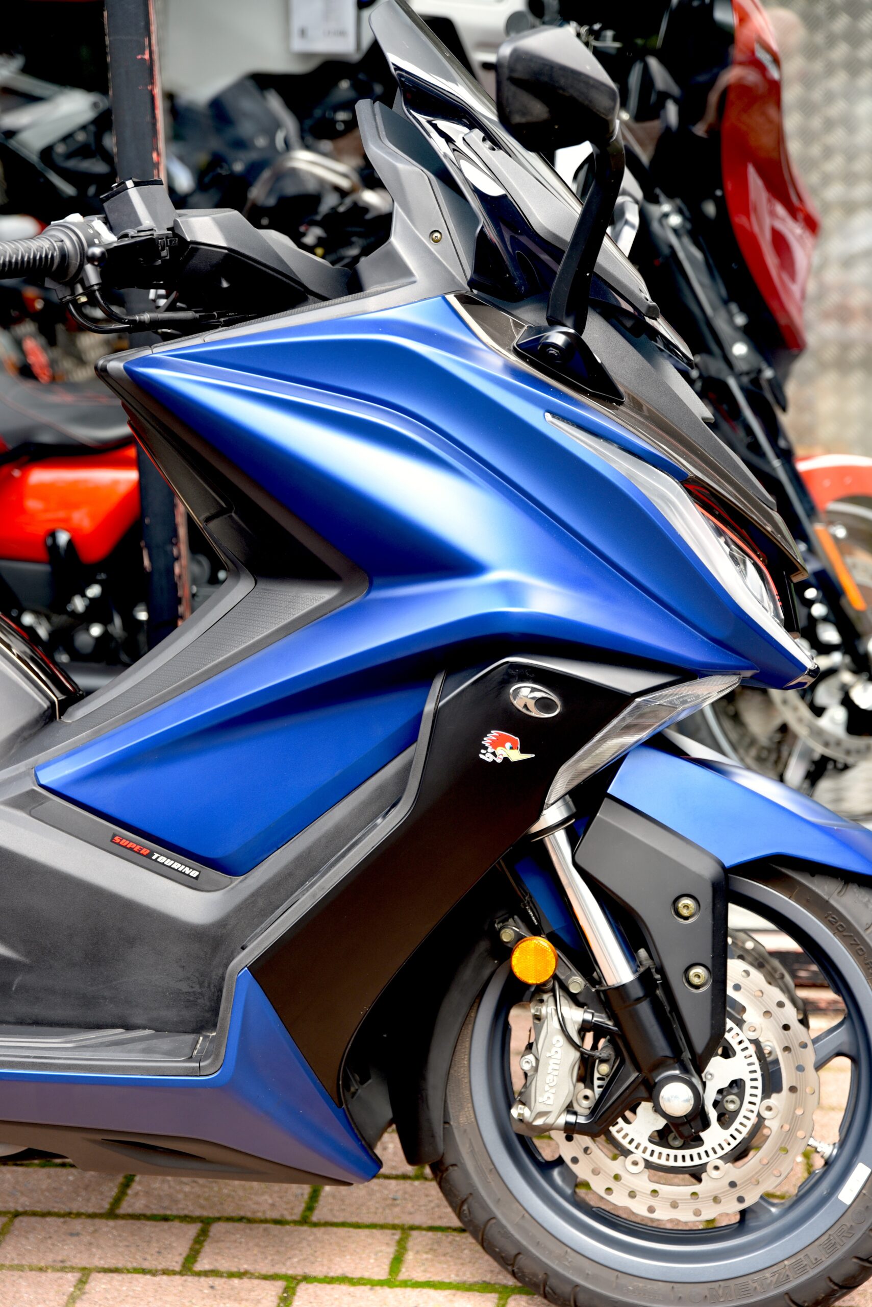KYMCO AK 550 – Image 4