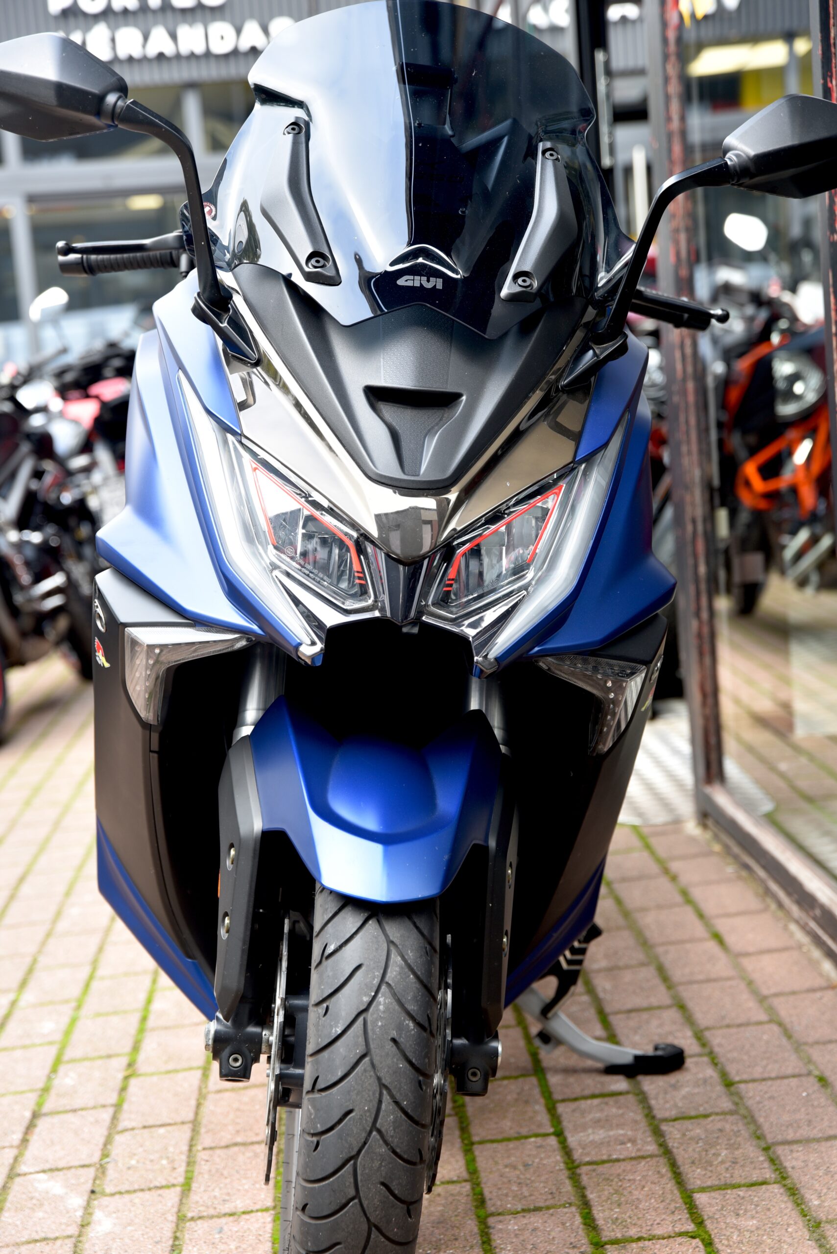 KYMCO AK 550 – Image 5