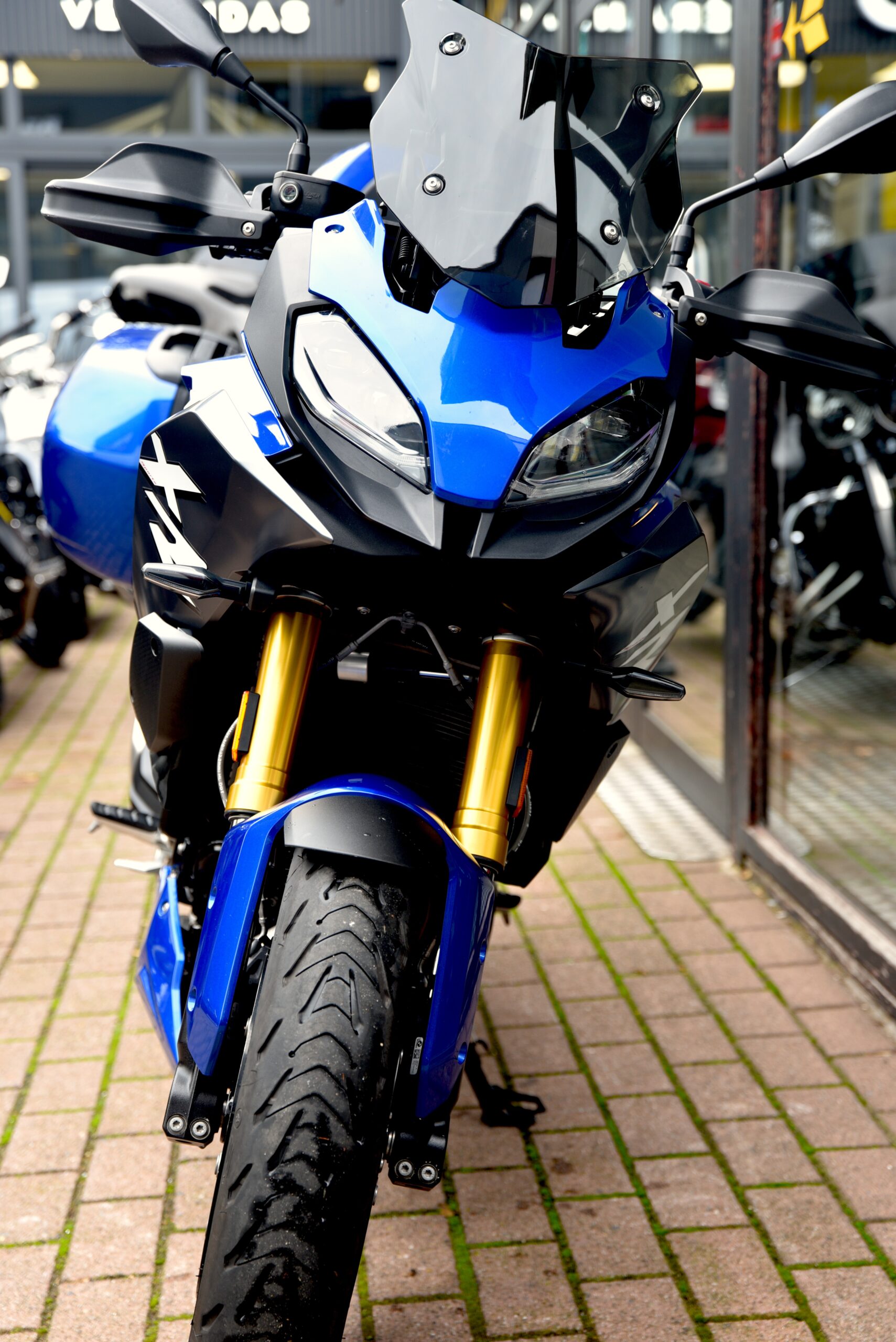 BMW F 900 XR – Image 4