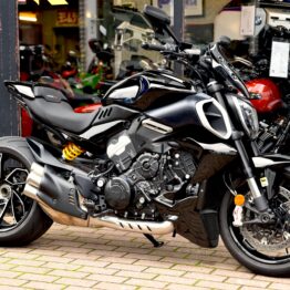 DUCATI DIAVEL V4
