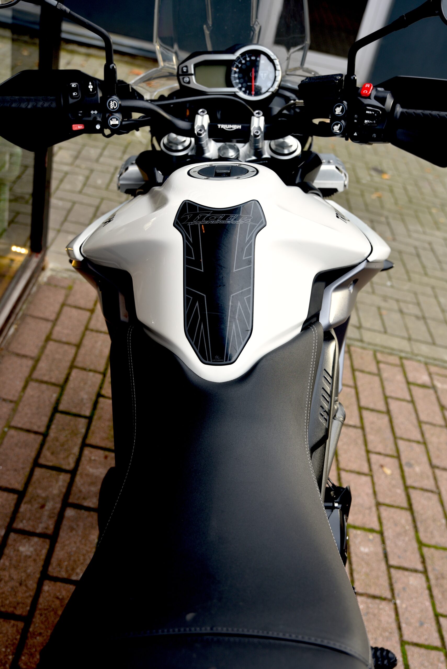 TRIUMPH TIGER 800 XRT – Image 6