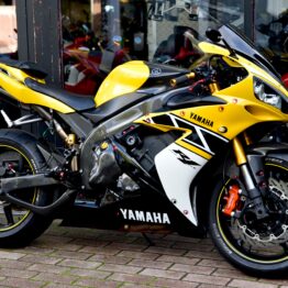 YAMAHA YZF-R1 50TH ANNIVERSARY