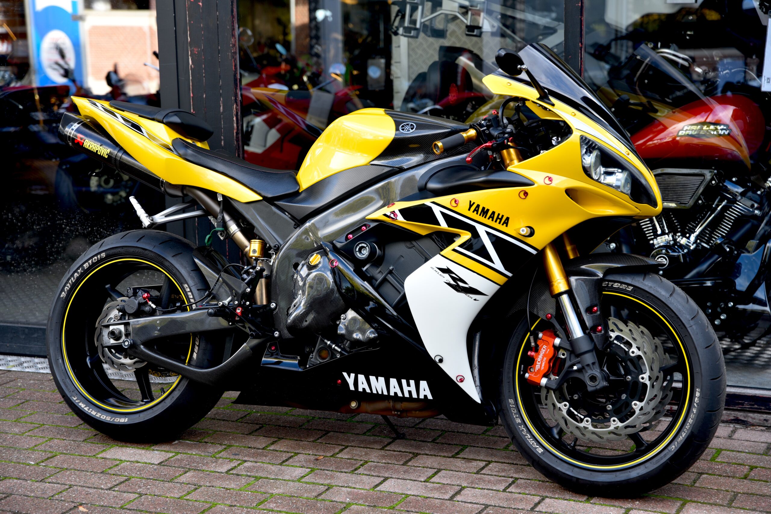 YAMAHA YZF-R1 50TH ANNIVERSARY