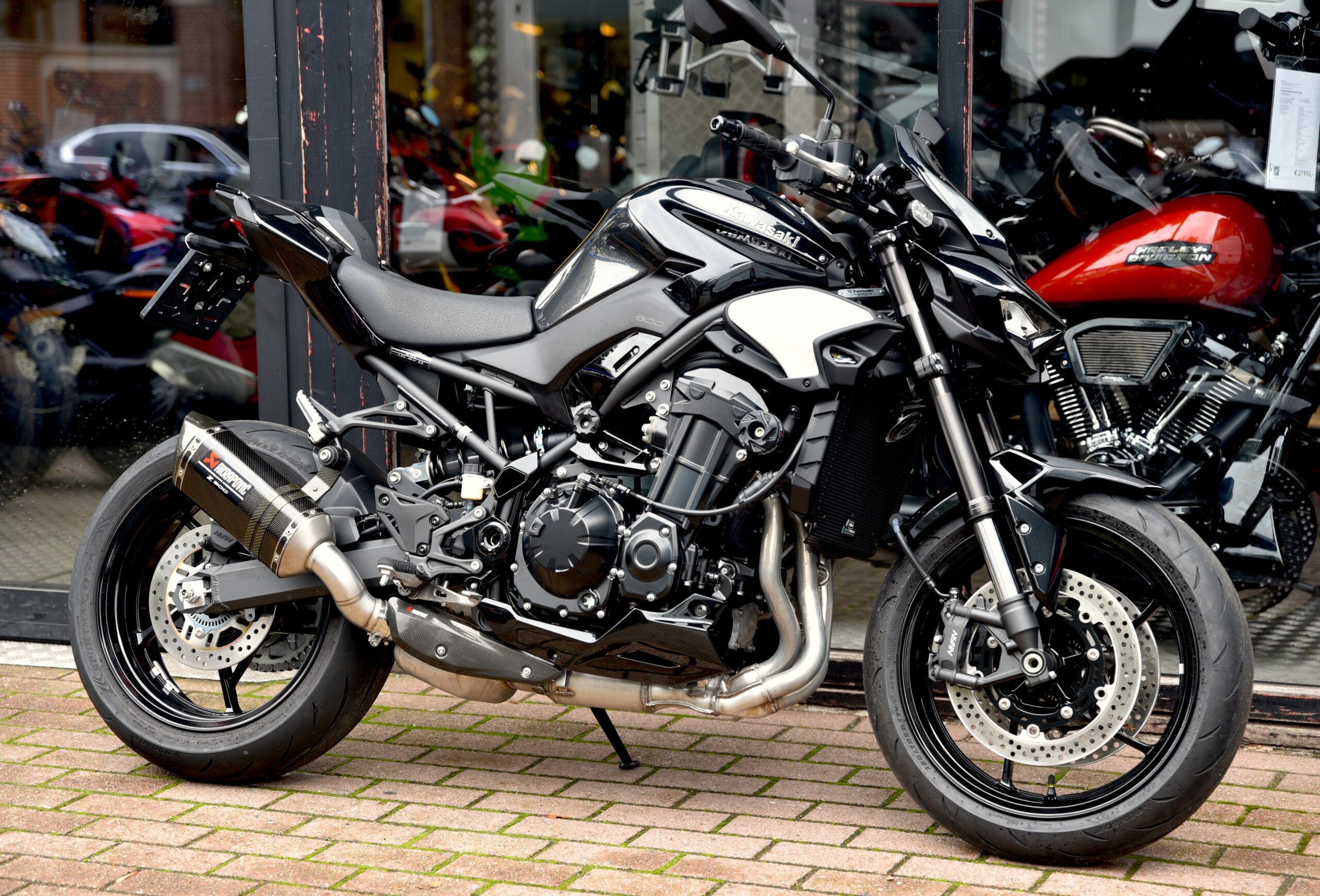 KAWASAKI Z 900 PERFORMANCE