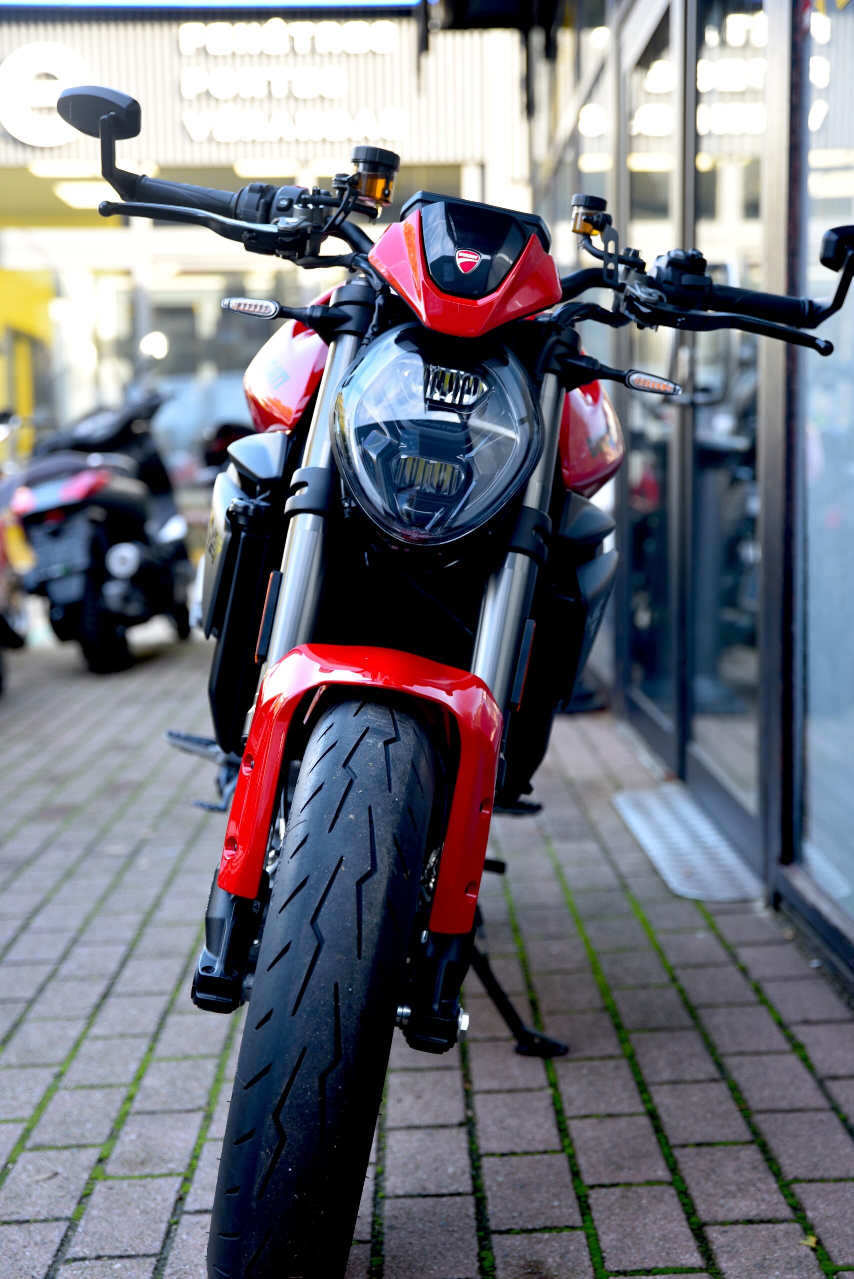 DUCATI MONSTER V2 – Image 5