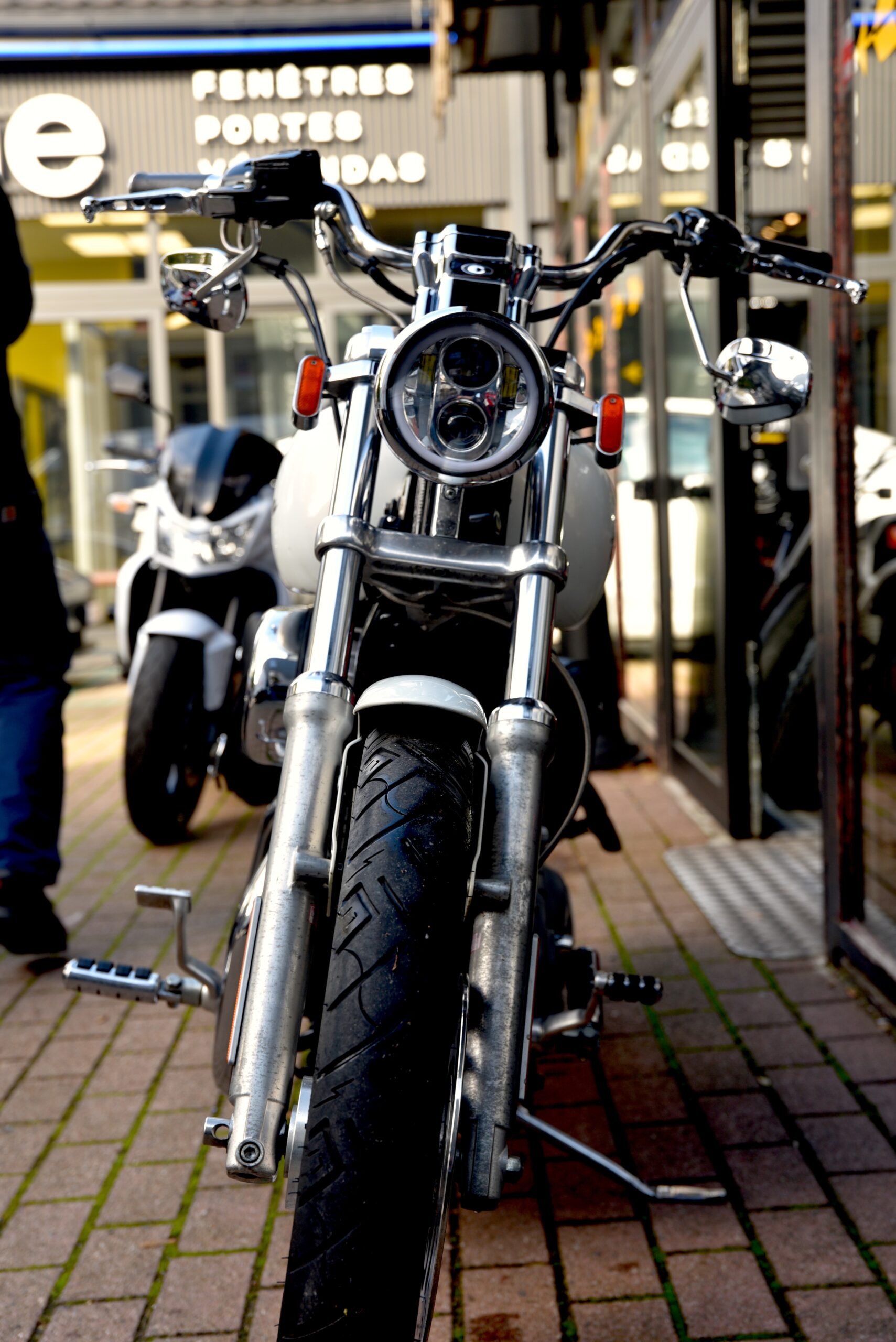 HARLEY DAVIDSON SPORTSTER 883 – Image 5