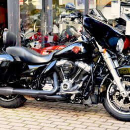 HARLEY DAVIDSON 107 ELECTRA GLIDE