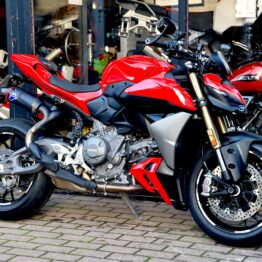 DUCATI STREETFIGHTER V2