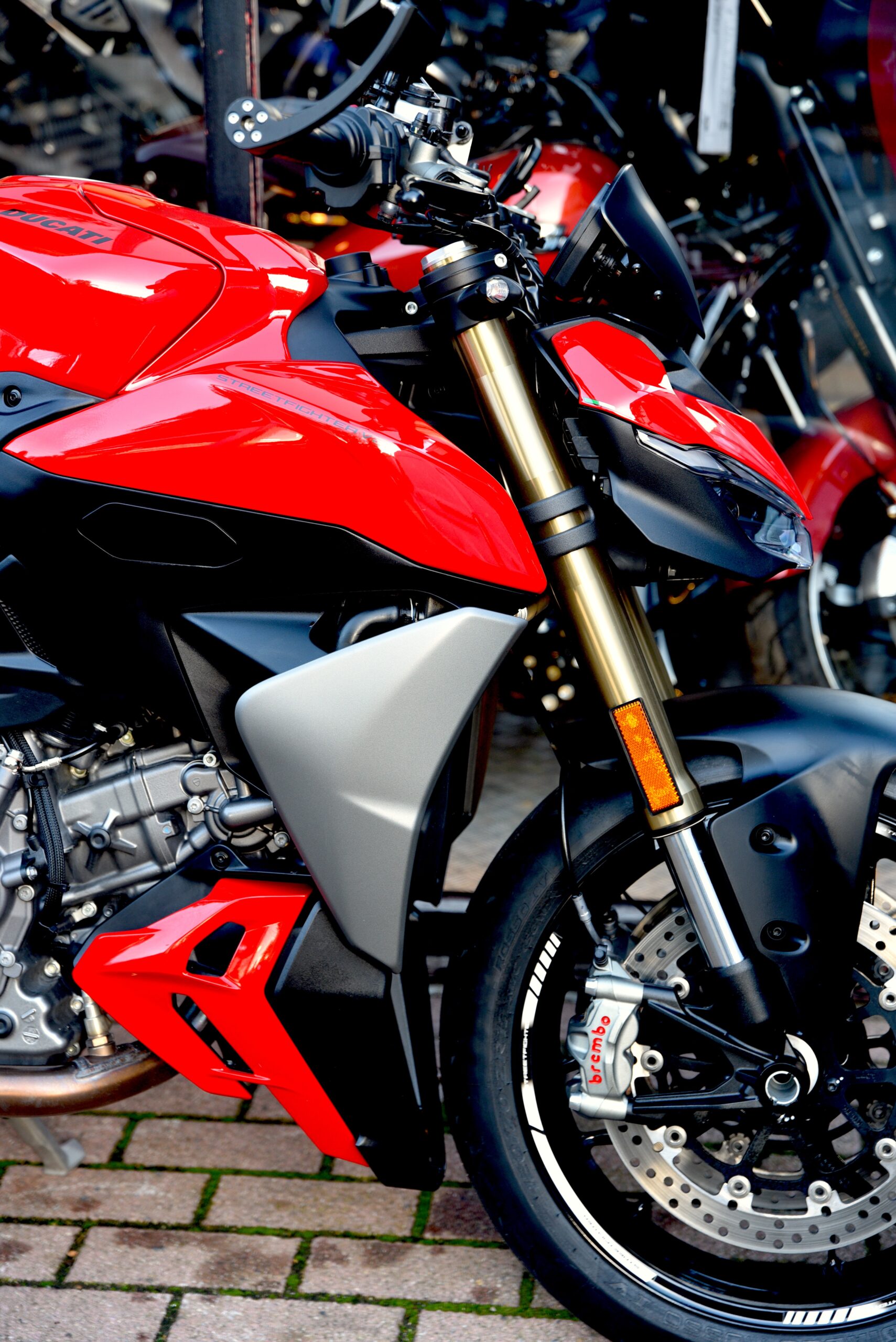 DUCATI STREETFIGHTER V2 – Image 4