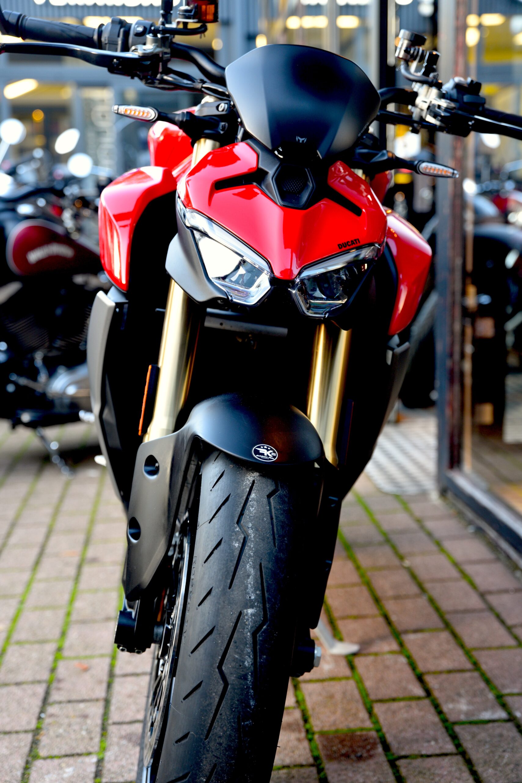 DUCATI STREETFIGHTER V2 – Image 5